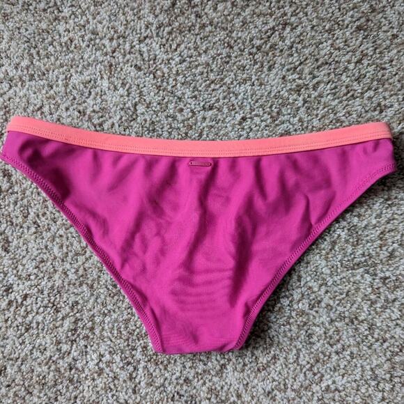 Volcom bikini bottoms, size Medium - Picture 2 of 4